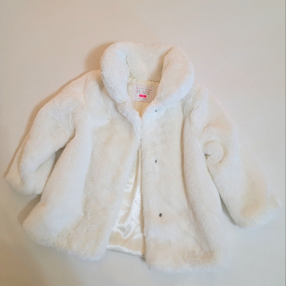The Children's Place White Faux Fur Jacket. 3T